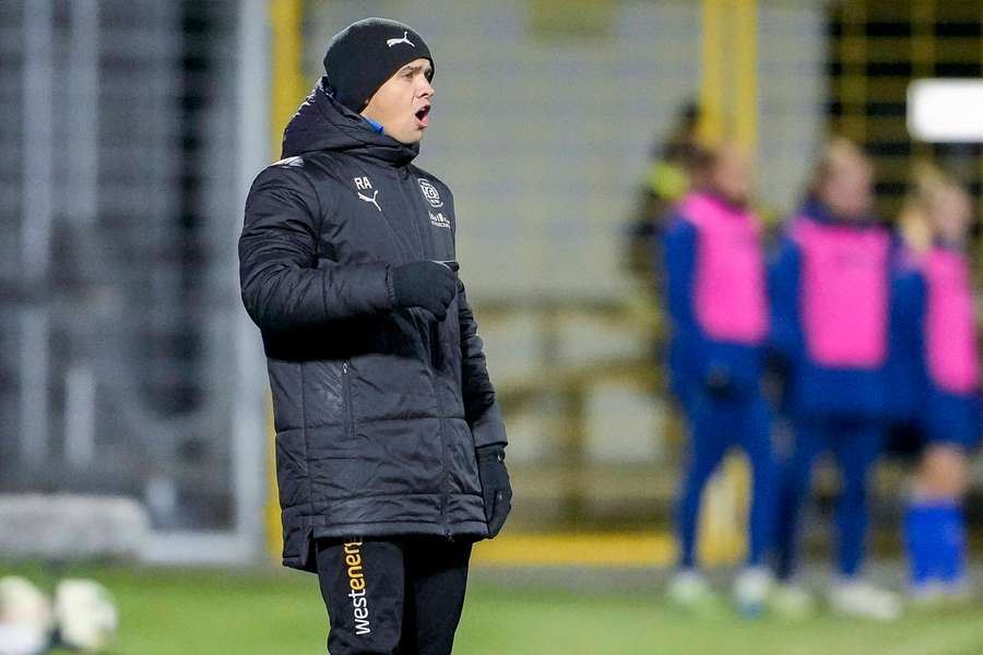 Robert Augustin steigt bei der SGS Essen zum Cheftrainer auf.