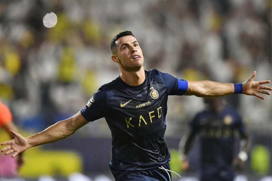 Cristiano Ronaldo brilhou na goleada do Al-Nassr