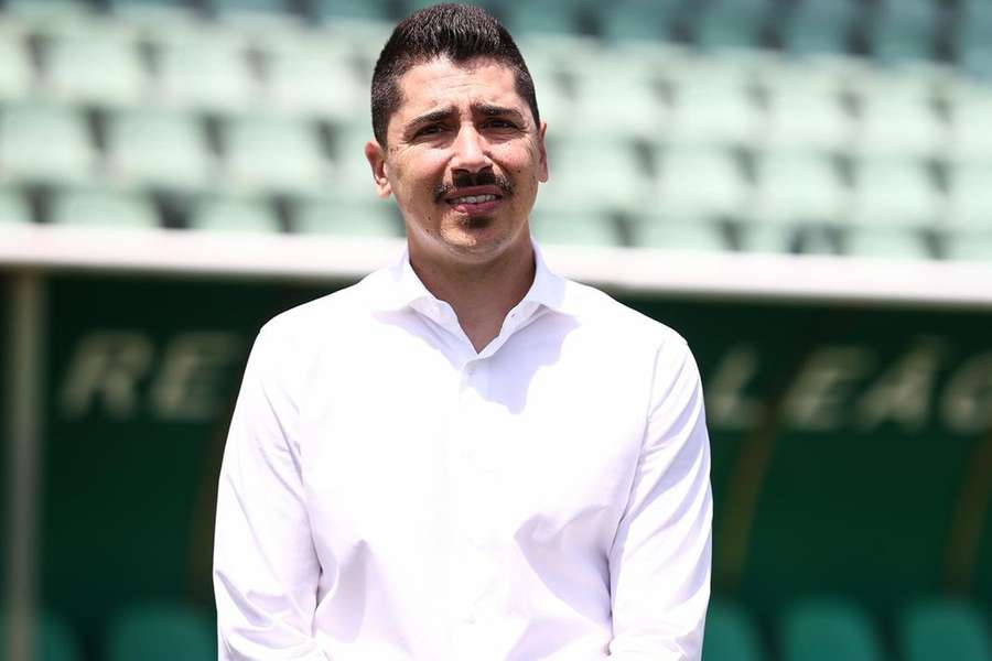 Pedro Guerreiro assumiu a equipa de juniores do Sporting Pedro Guerreiro assumiu a equipa de juniores do Sporting