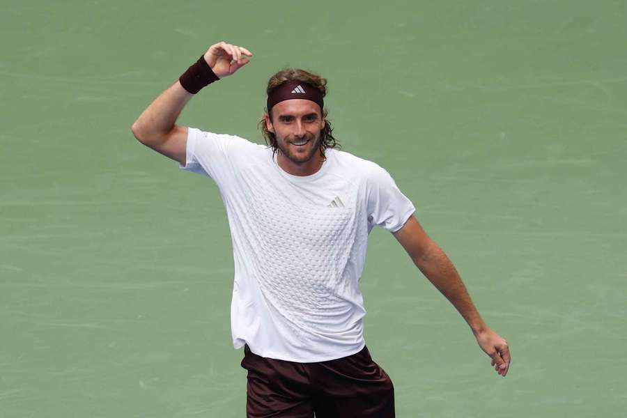 Tsitsipas celebra su victoria