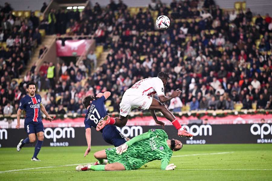 Gianluigi Donnarumma accidentat grav de Singo
