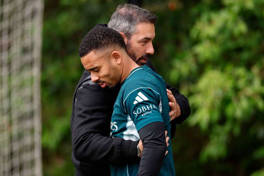 Gabriel Jesus está de saída do Arsenal Gabriel Jesus está de saída do Arsenal