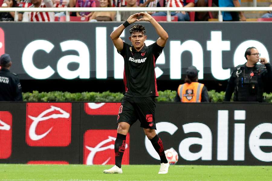 Gallardo celebra su gol