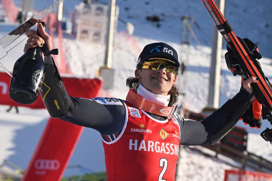 Braathen wins giant slalom by 0.02s at Alta Badia as Odermatt extends lead