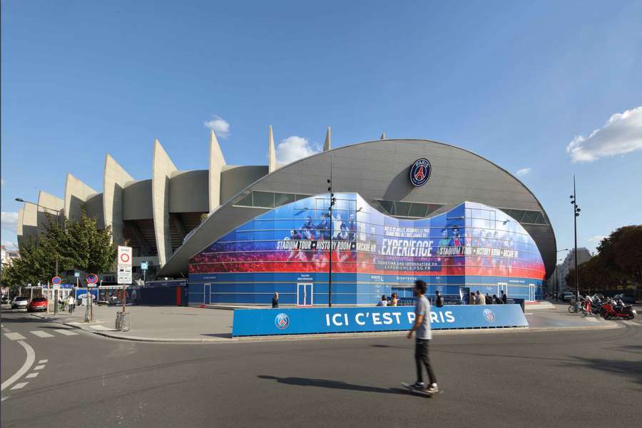 Le Parc des Princes en août.