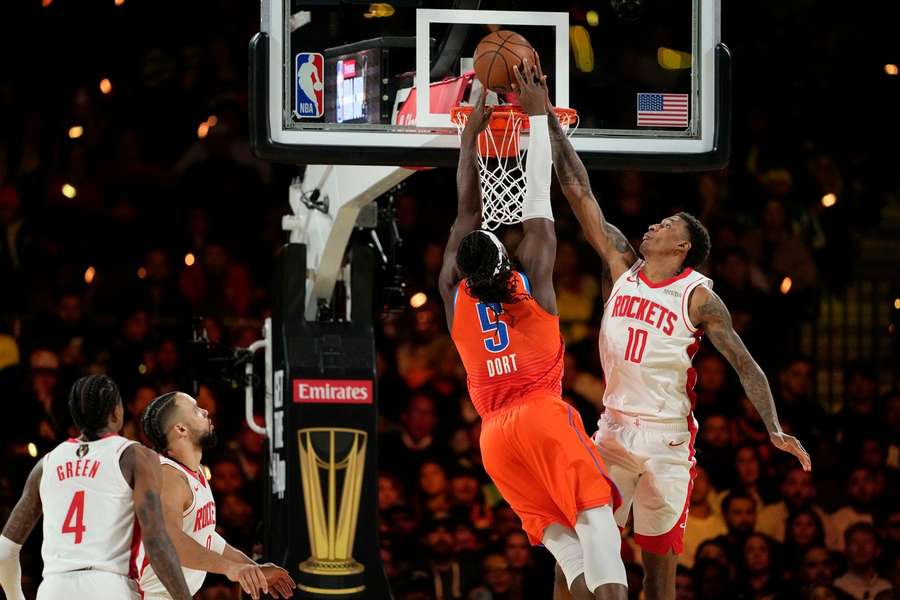 Oklahoma City Thunder a învins Houston Rockets 