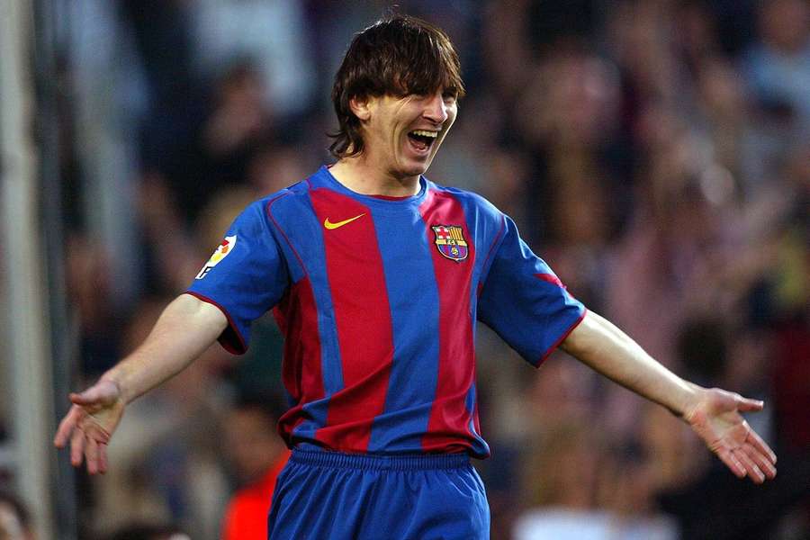 Mit 17 Jahren gab Lionel Messi schließlich sein Debüt für den FC Barcelona.