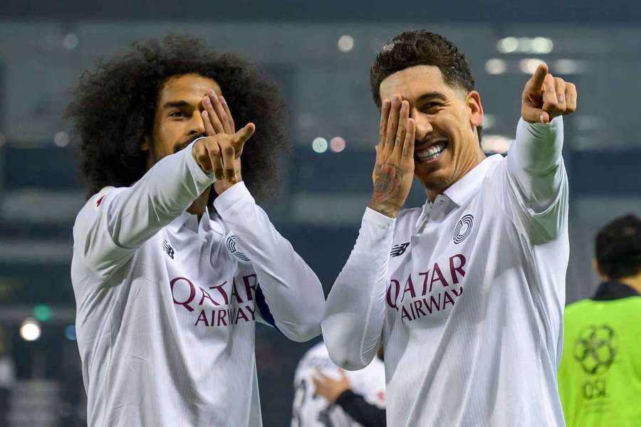 Al-Sadd's Akram Afif and Roberto Firmino