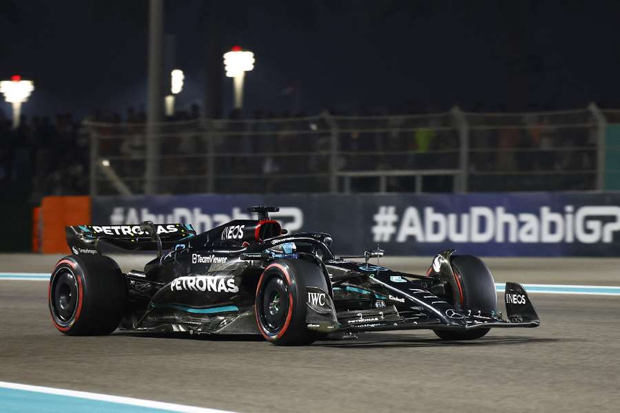 Russell in action during Abu Dhabi qualifying 