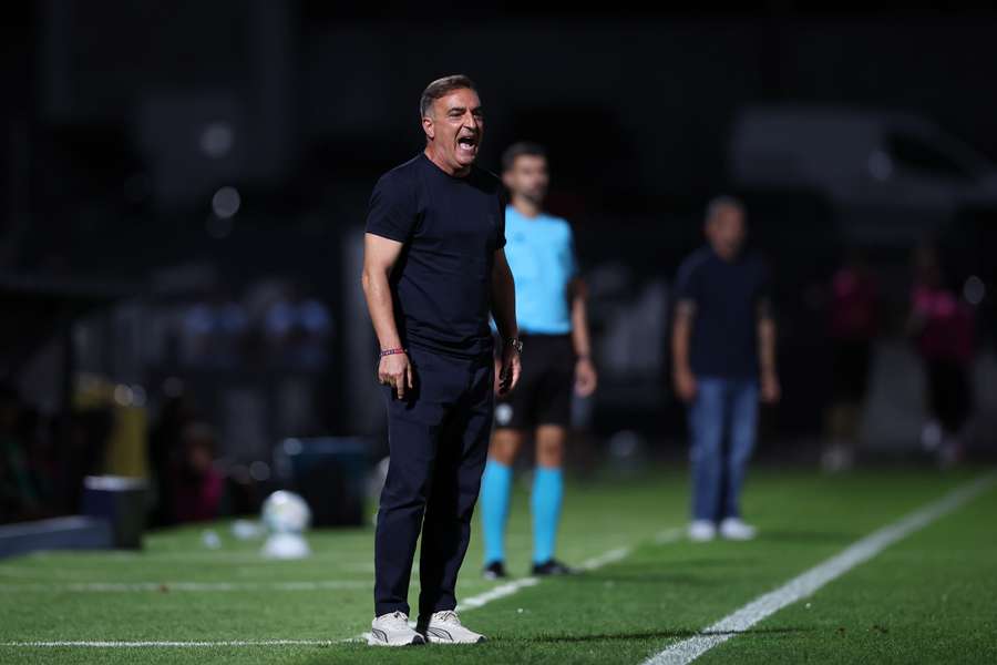 Carlos Carvalhal, treinador do Famalicão Carlos Carvalhal, treinador do Famalicão