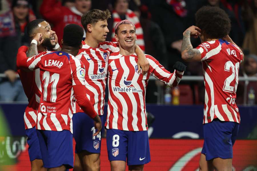 Atlético de Madrid faz 6 no Sevilla em noite de recorde de Simeone