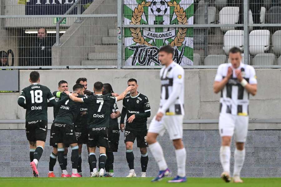 Jablonec vyloupil Hradec Králové.