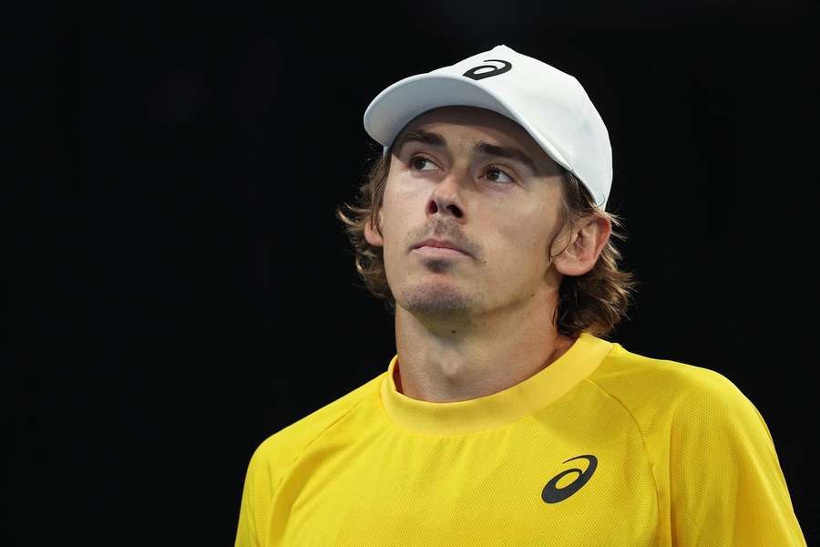 Alex de Minaur překvapivě nezvládl sobotní dvouhru, Austrálie prohrává 0:2.