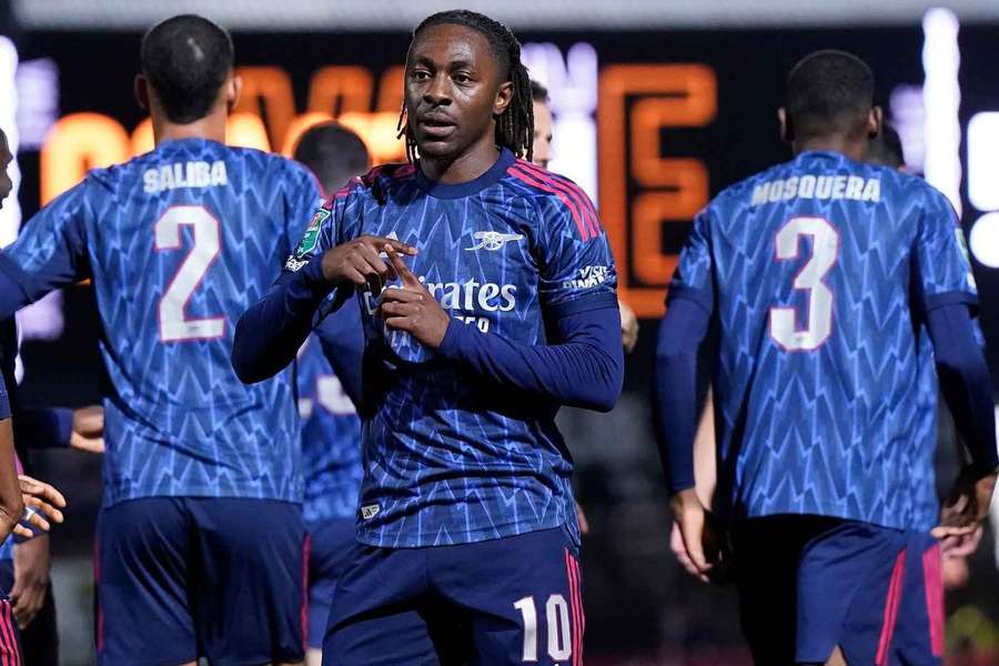 Eze comemora gol que abriu caminho para a vitória do Arsenal