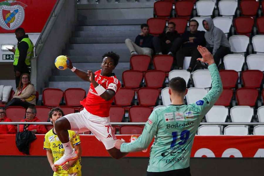 Stiven Valencia fez seis golos Stiven Valencia fez seis golos