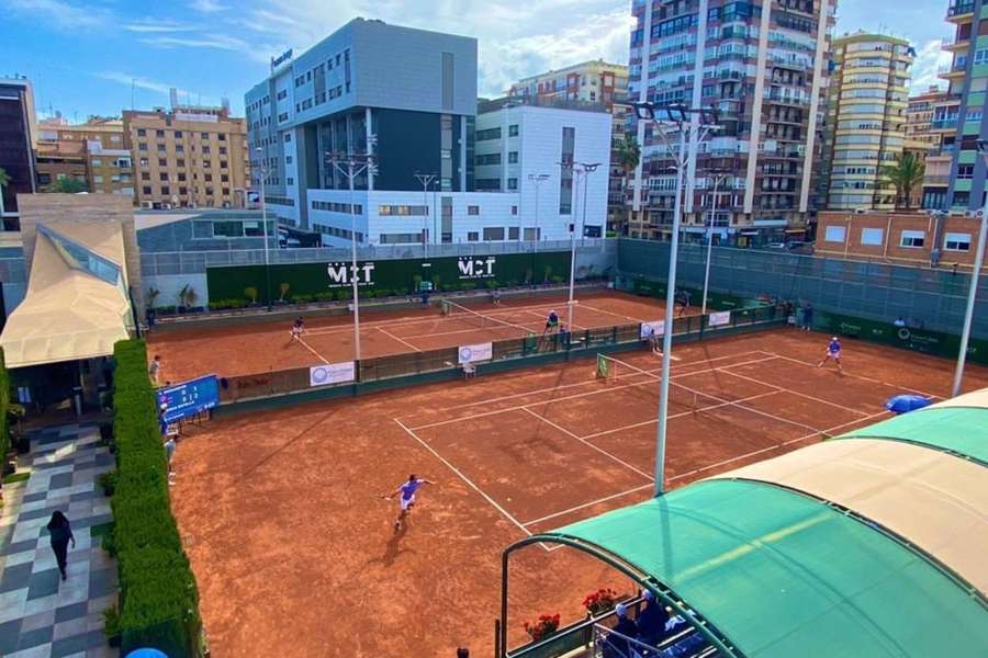 Palán chce postoupit na challengeru, zbytek Čechů hraje kvalifikace turnajů ITF.