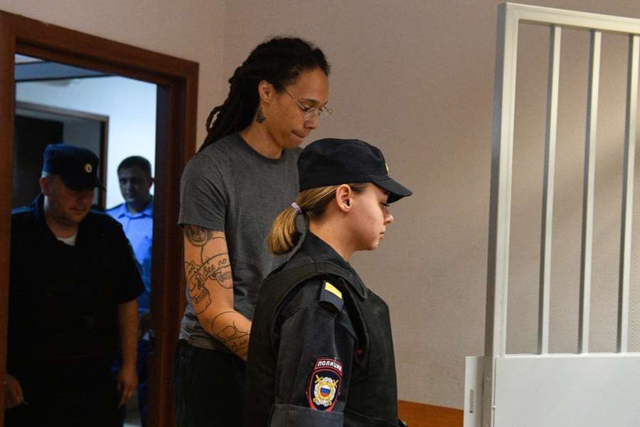 Griner foi presa em fevereiro e acusada de tráfico de drogas. 
