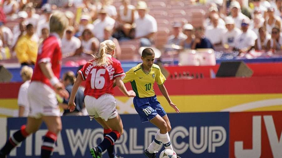 Sissi em ação na Copa do Mundo de 1999