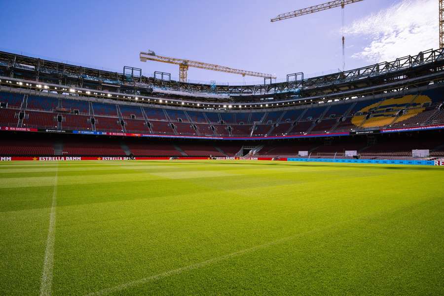 Návrat na Camp Nou stále trvá.