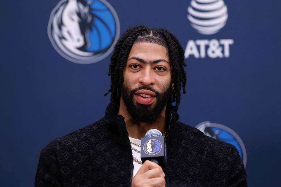 Davis en conférence de presse vendredi.