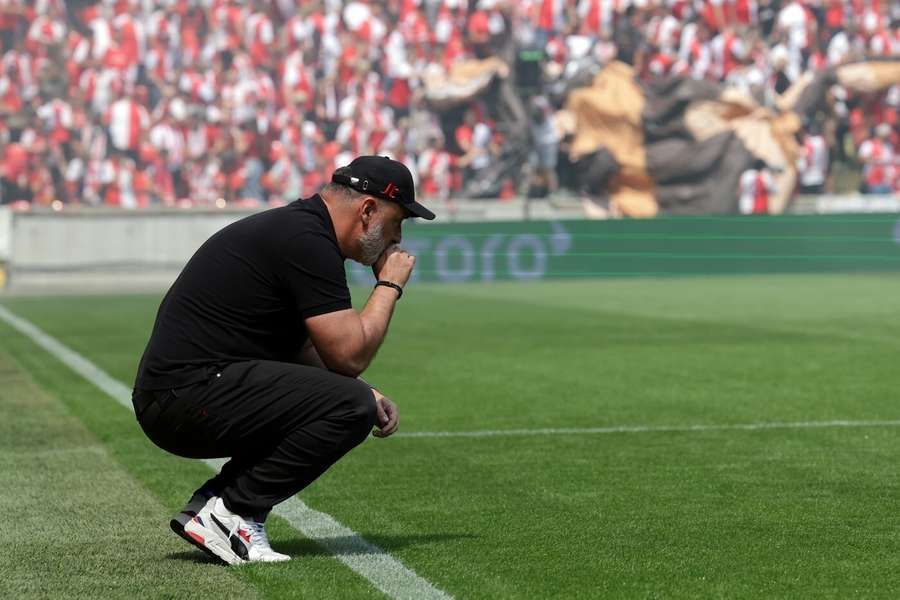 Jindřich Trpišovský při utkání Slavie.