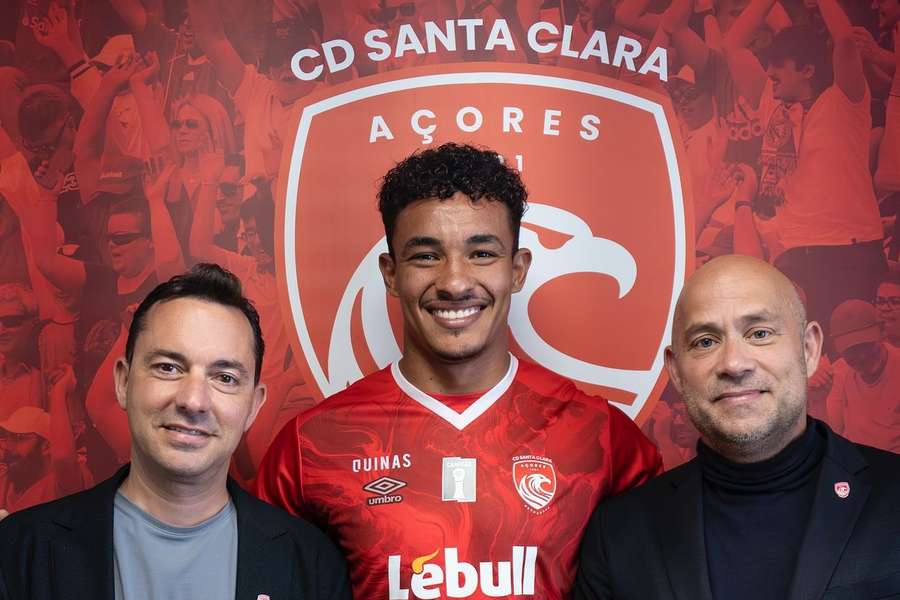 Daniel Borges assinou renovação de cinco anos com o Santa Clara