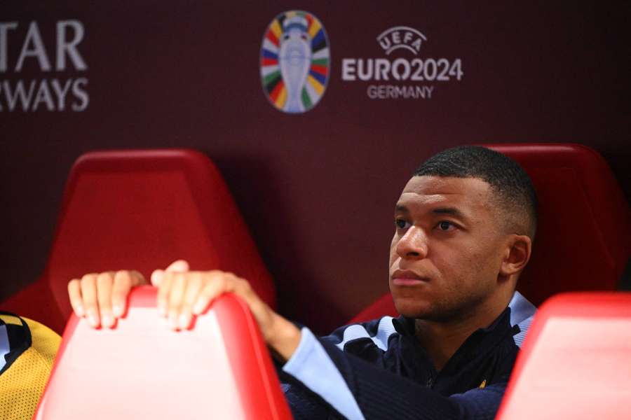 Deschamps uratował Mbappé w meczu z Holandią.