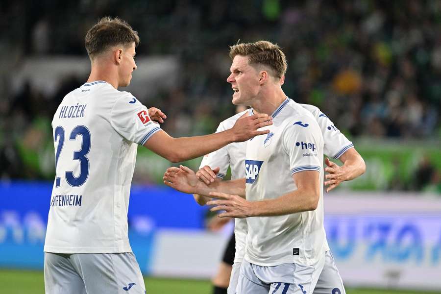 Adam Hložek se raduje z gólu na 2:2.