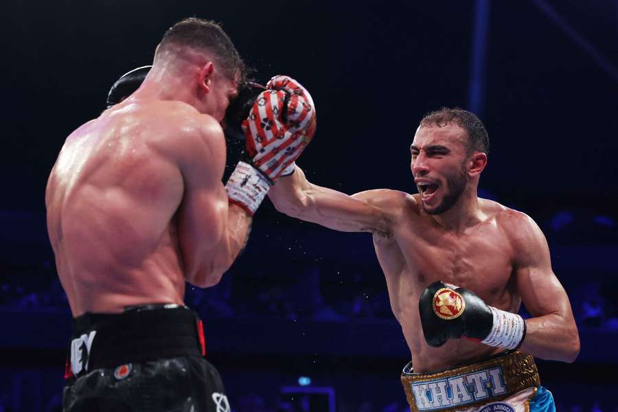 Sofiane Khati contre Nathan Haney