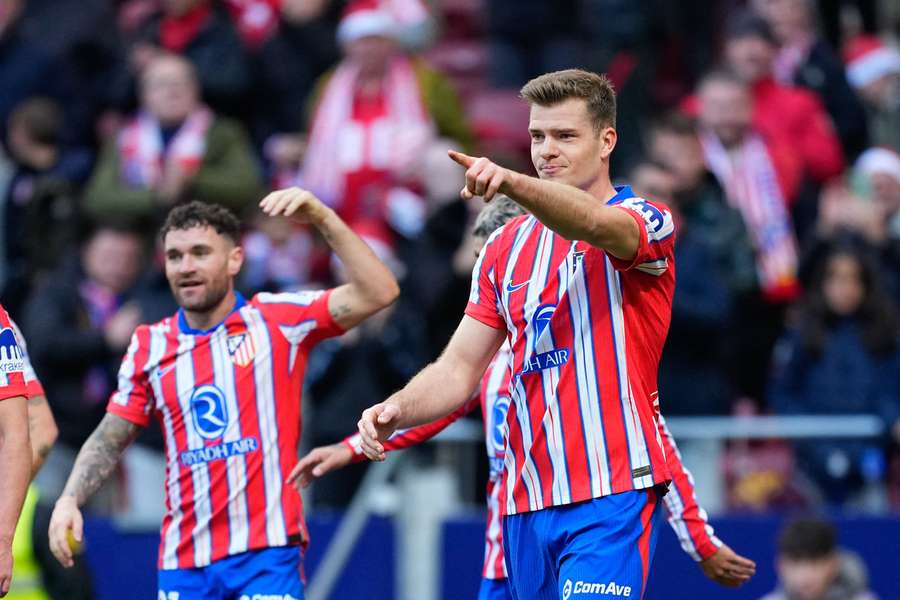 Sorloth celebra un gol con el Atleti.