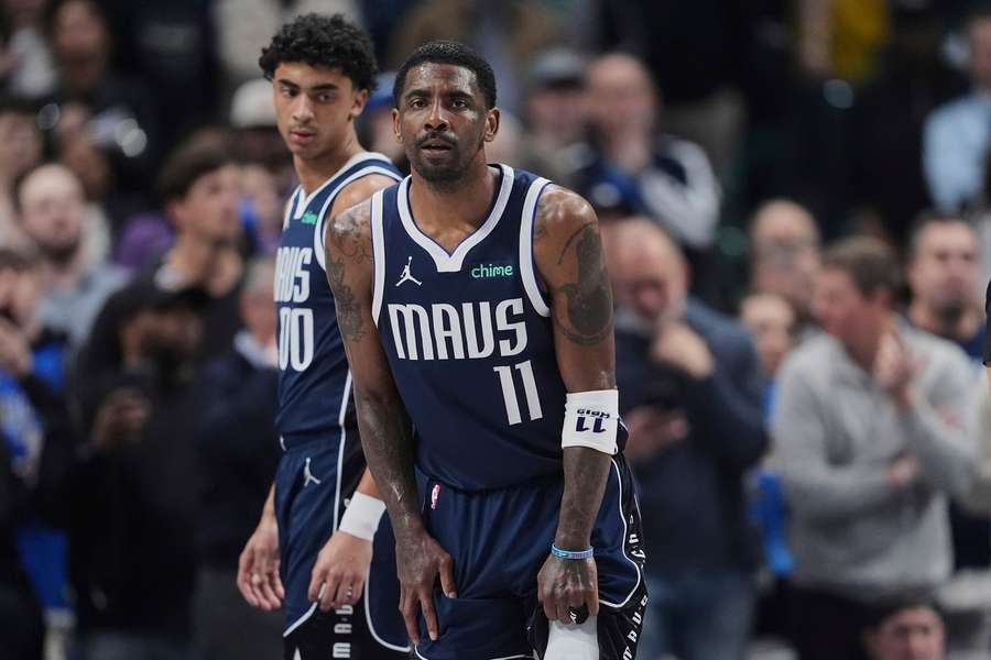 Kyrie Irving fällt lange aus.