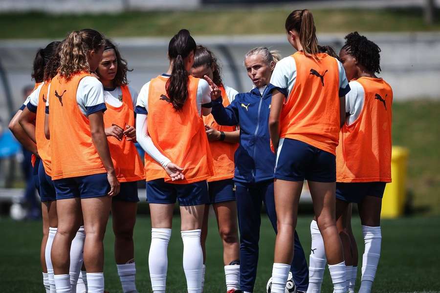 Grupo reunido na preparação para o Euro