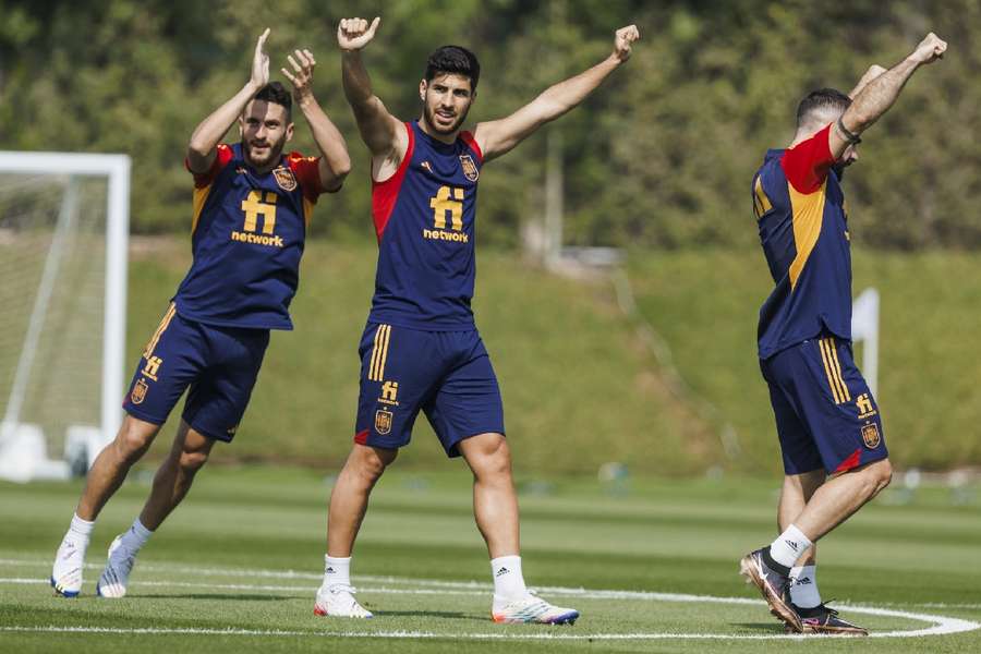 Asensio disfruta en la selección española