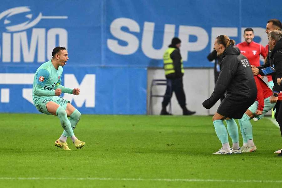 Costache prinde transferul în străinătate