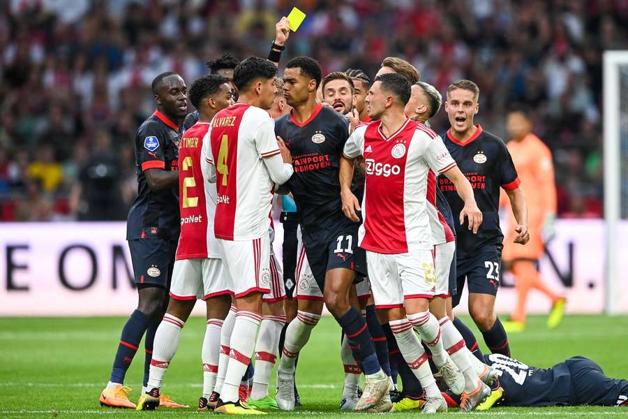 Gólové žně v Superpohárech. PSV přestřílel Ajax 5:3, Bayern stejným výsledkem Lipsko