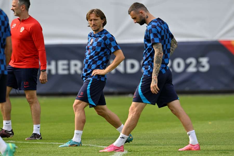 Brozovic e Modric, com a Croácia 