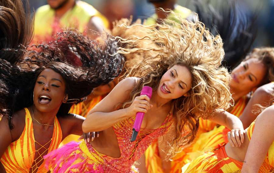 Shakira a urcat pe scenă la MetLife Stadium Shakira a urcat pe scenă la MetLife Stadium