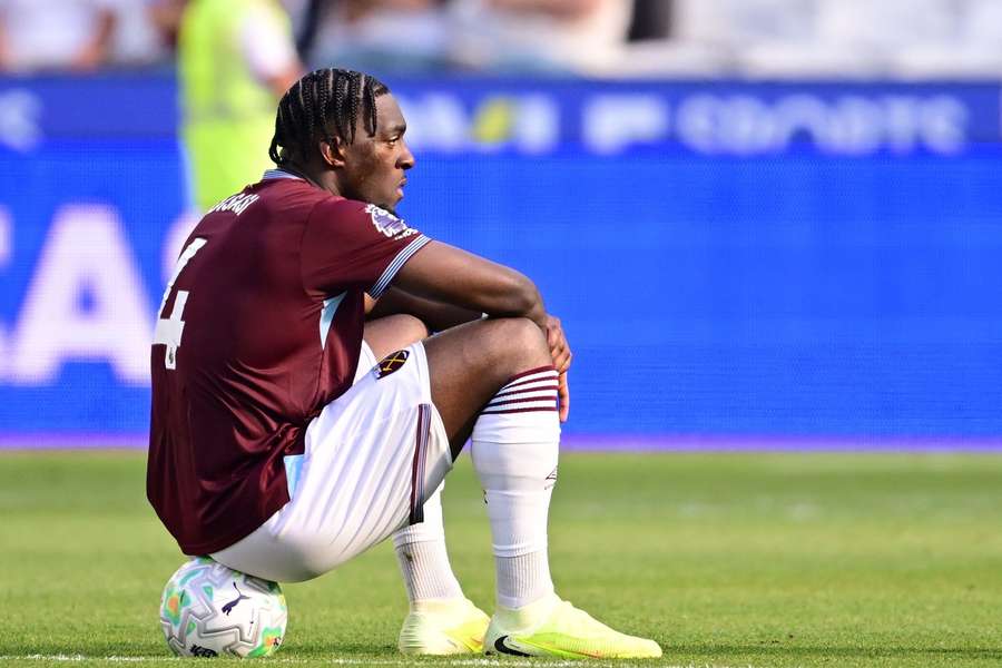 Crystal Palace eye Disasi as Lacroix replacement Crystal Palace eye Disasi as Lacroix replacement