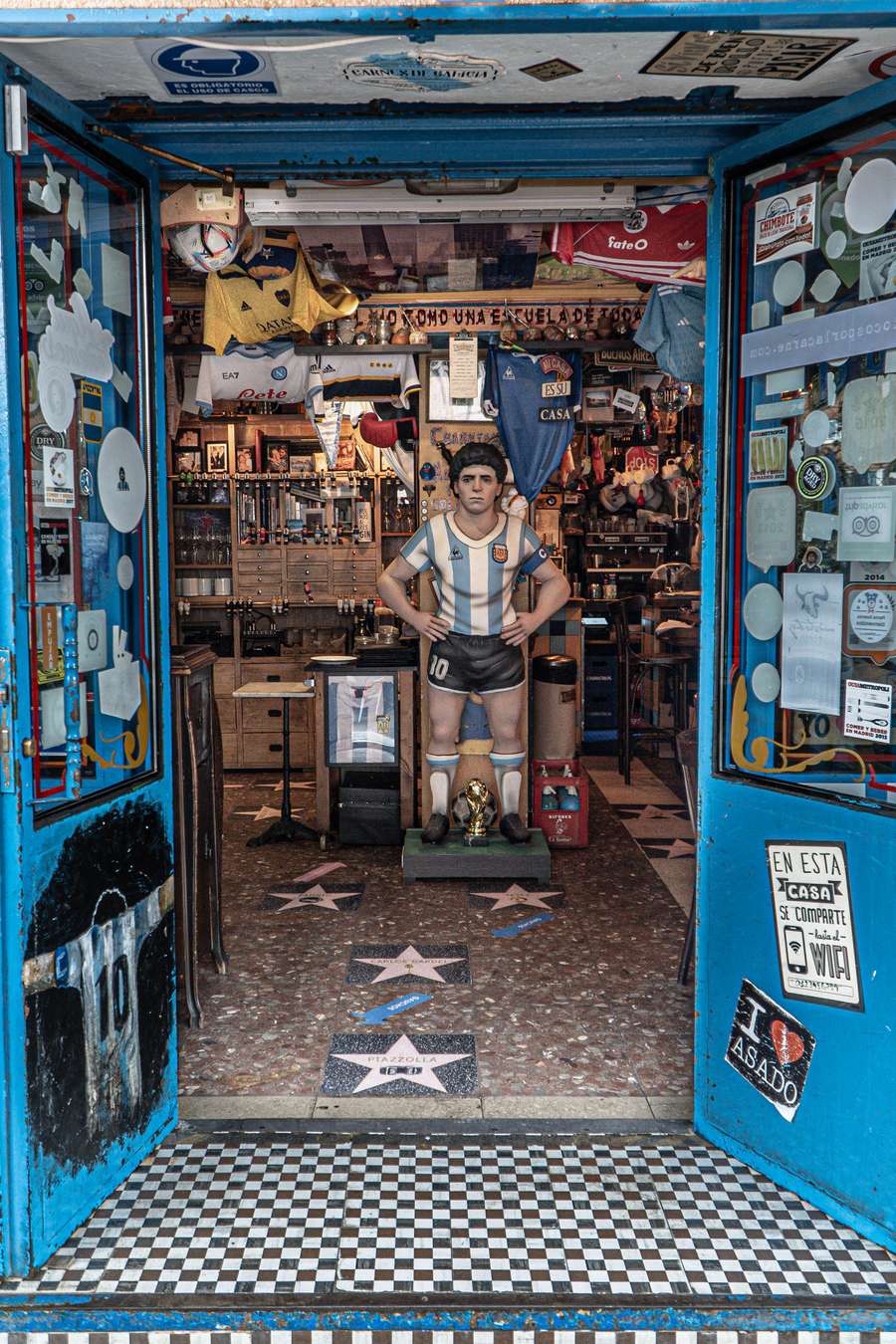 Entrada al restaurante Entrada al restaurante