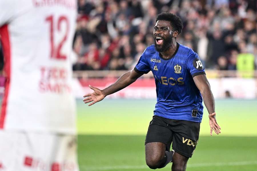 Boga podstupuje v Juventusu zdravotní prohlídku.