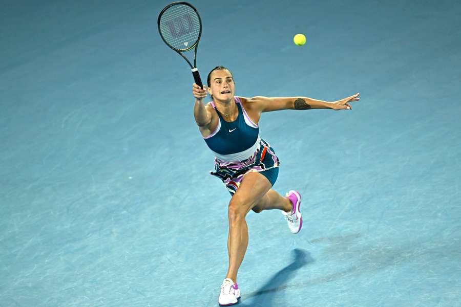 Sabalenka vence Linette na Austrália e chega à sua 1ª final de Grand Slam