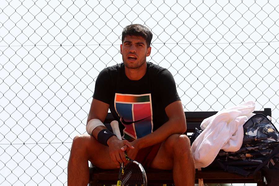 Carlos Alcaraz has pulled out of the Barcelona Open with an arm injury