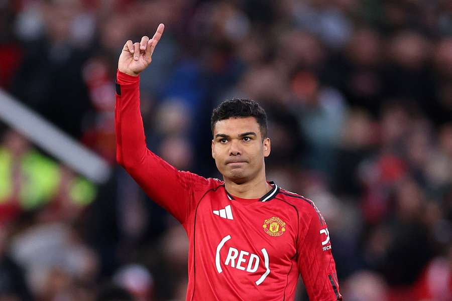 Casemiro fez o primeiro do United em vitória sobre o Brentford