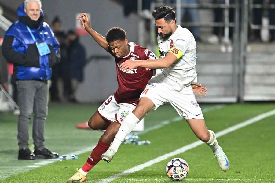 Hermannstadt și Rapid se întâlnesc în semifinale