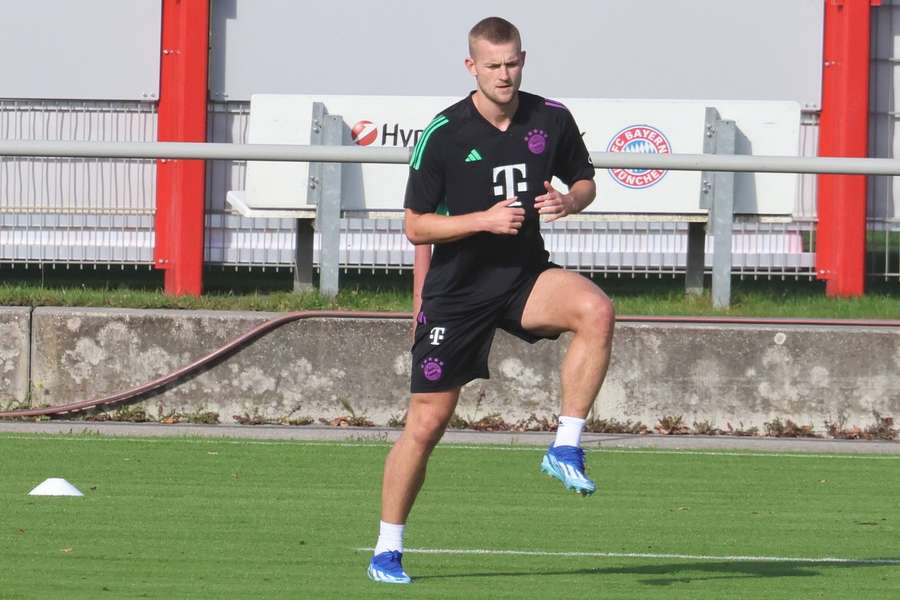 Matthijs de Ligt in actie tijdens een trainingssessie op 10 oktober