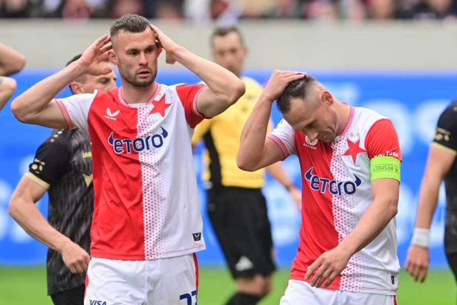 Počkej uvnitř, křičel Bořil na sudího. Trpišovský se zlobil: Tohle si nemůžeme dovolit