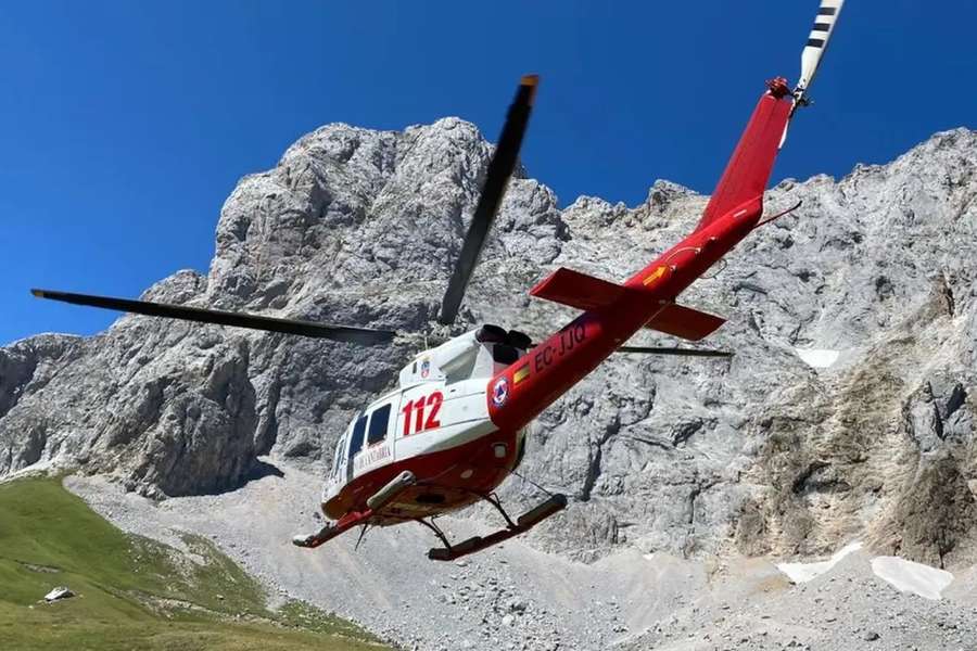 Helicóptero do 112 Cantábria, serviço de emergências do governo regional da Cantábria