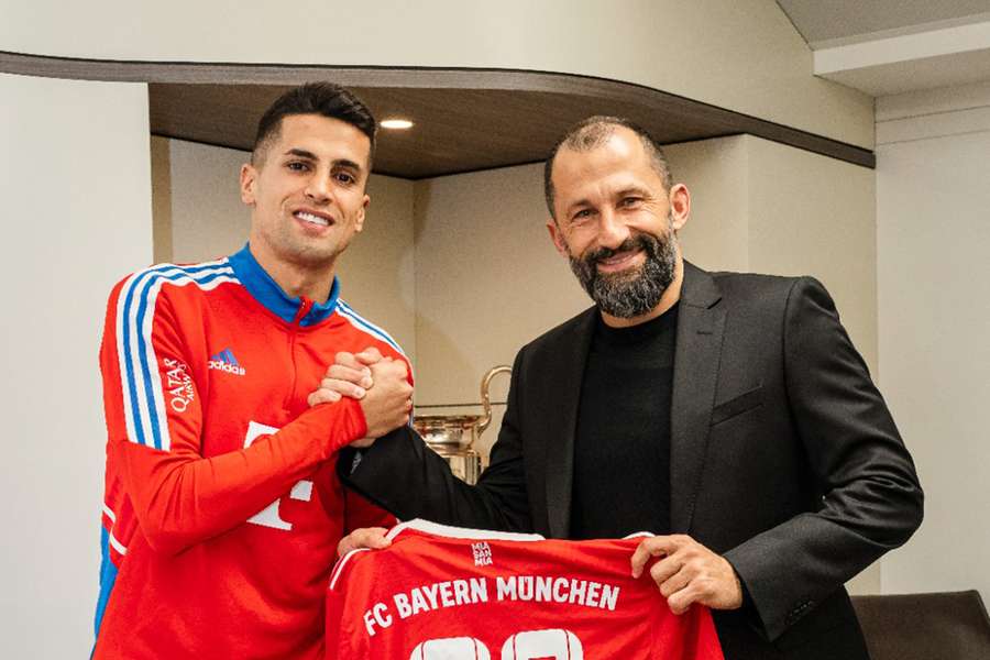 Bayern Munich sign Joao Cancelo on loan from Man City