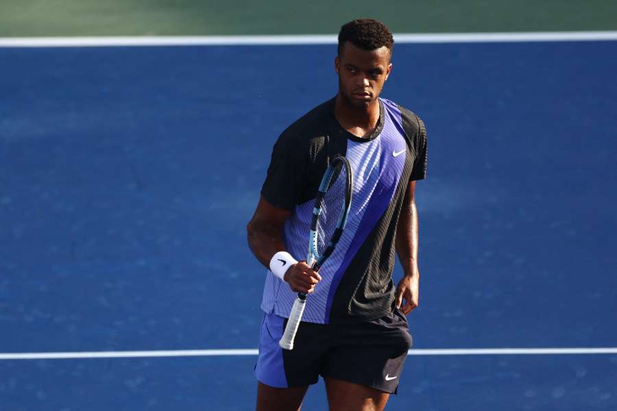 Mpetshi Perricard dominé en huitièmes de finale par Auger-Aliassime à Dubaï