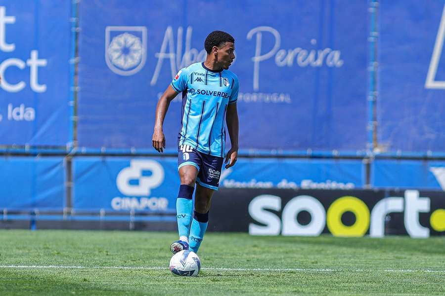 Ítalo Henrique rende 600 mil euros ao Vizela Ítalo Henrique rende 600 mil euros ao Vizela